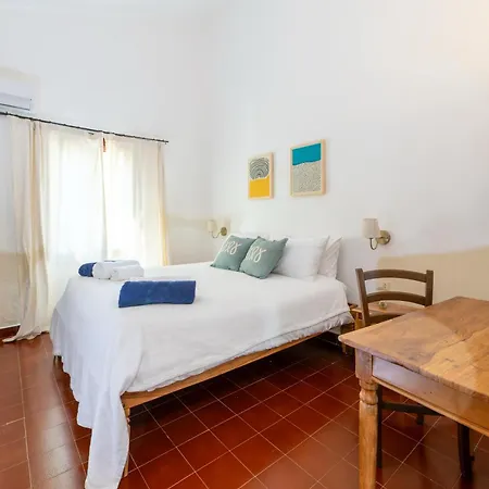 Lyra - Private With Incredible Sea And Sunset Views With Hot Tub *