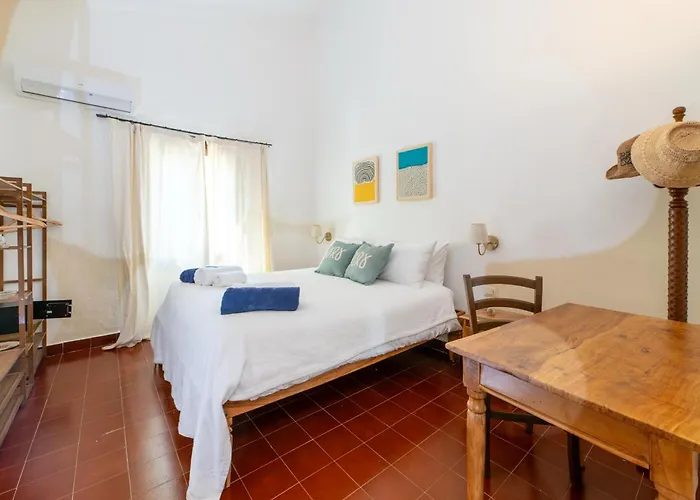 Lyra - Private With Incredible Sea And Sunset Views With Hot Tub *