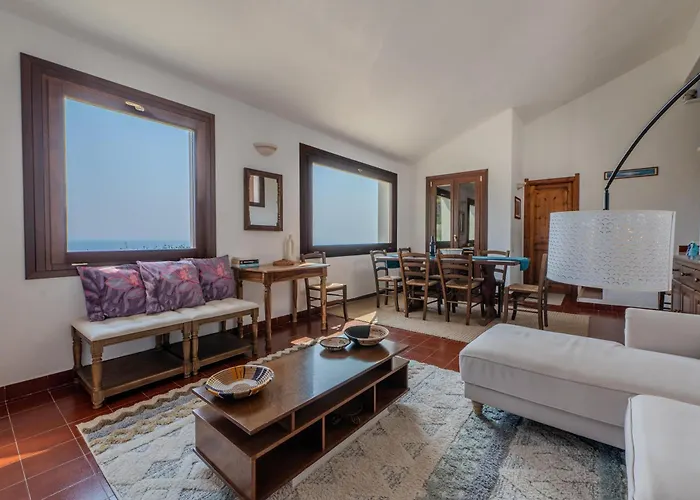 Lyra - Private With Incredible Sea And Sunset Views With Hot Tub Torre delle Stelle